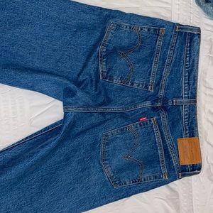 COPY - Wedgie straight Levi’s jeans dark blue wash
